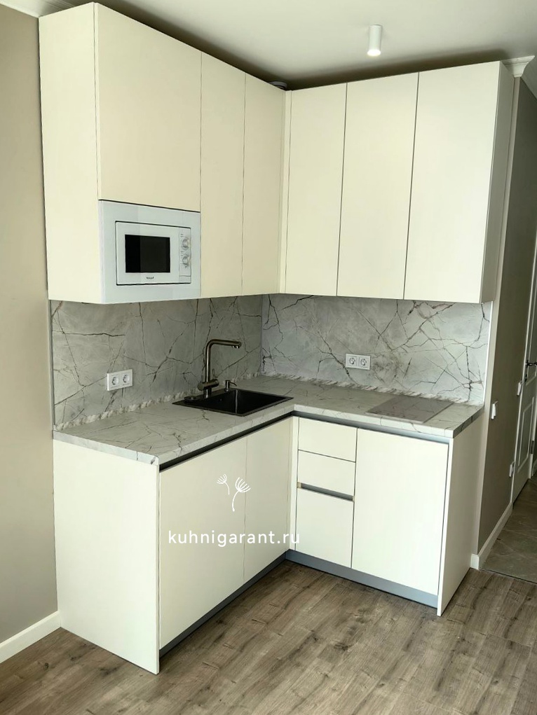 кухня Кухня кремовая МДФ-пленка