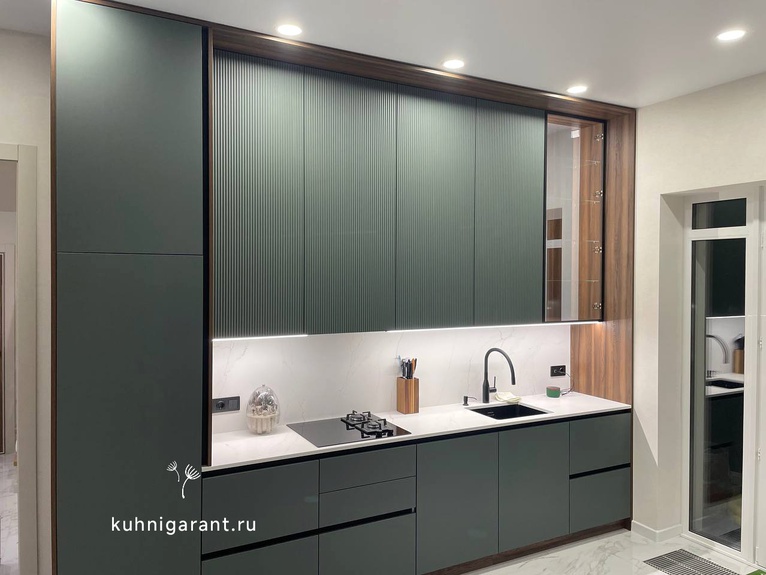 кухня Кухня хвоя эмаль рифленная + двухст. пластик